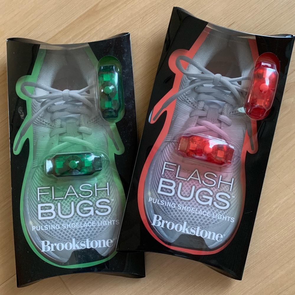 BROOKSTONE PULSATING SHOE LACE LIGHT RED OR GREEN